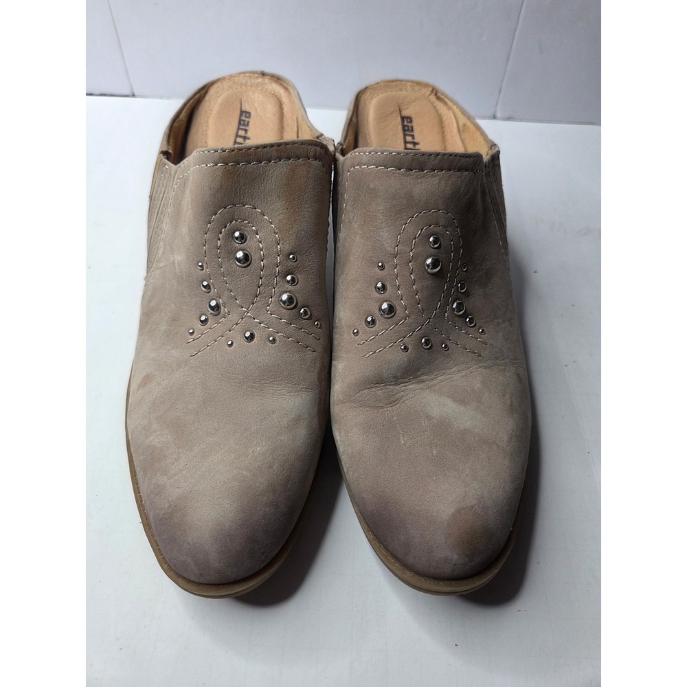 Earth Mendon Taupe‎ Suede Studded Block Heel Mules Shoes Womens 9.5 Wide